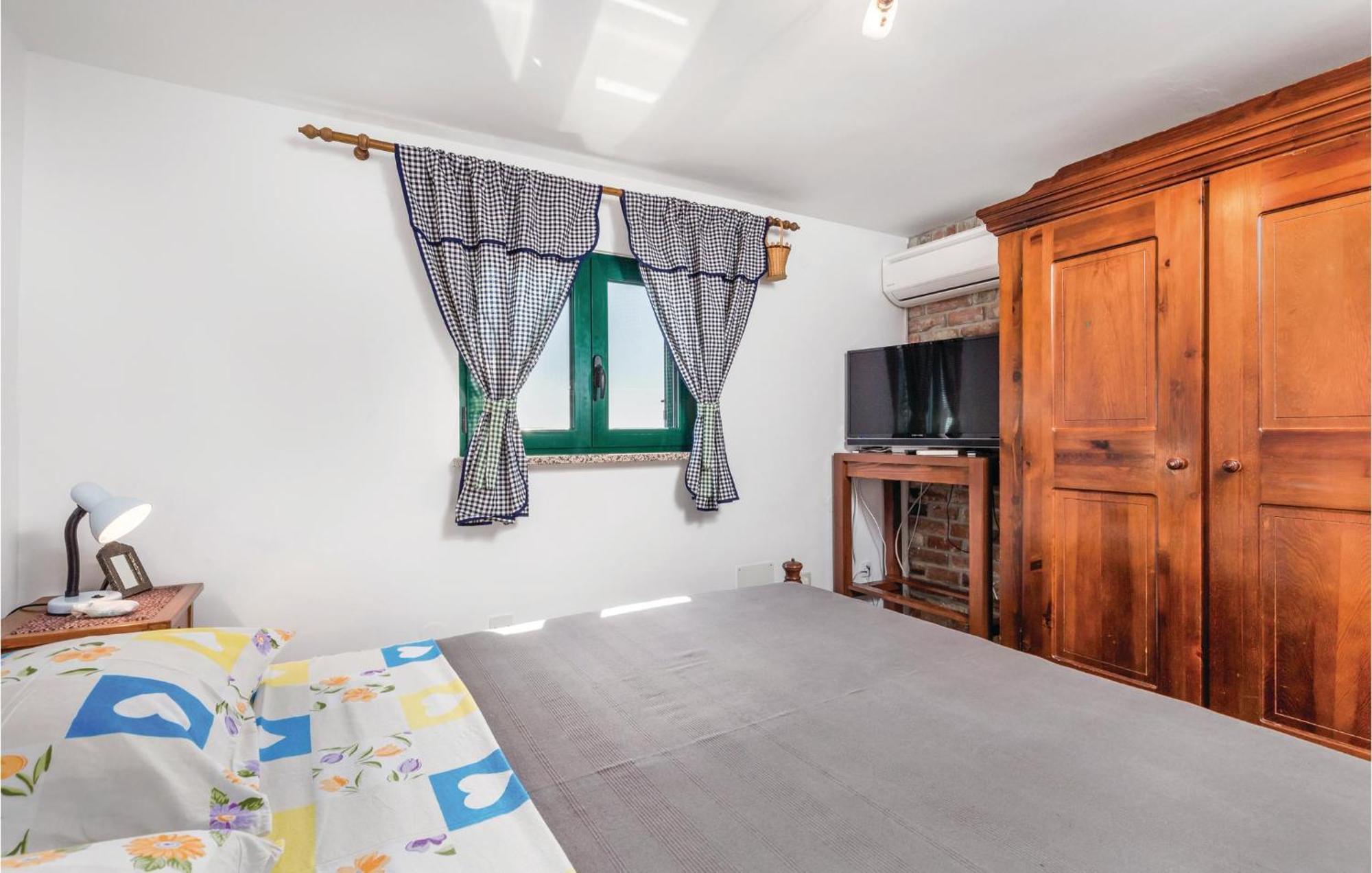 1 Bedroom Gorgeous Apartment In Lovran Bagian luar foto
